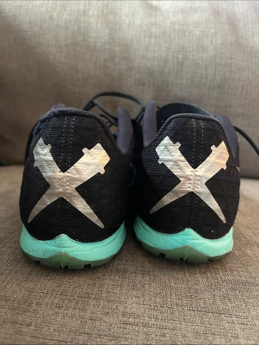 Nike Zoom Rival XC Women’s Black and Teal Track Spikes Size 9.5